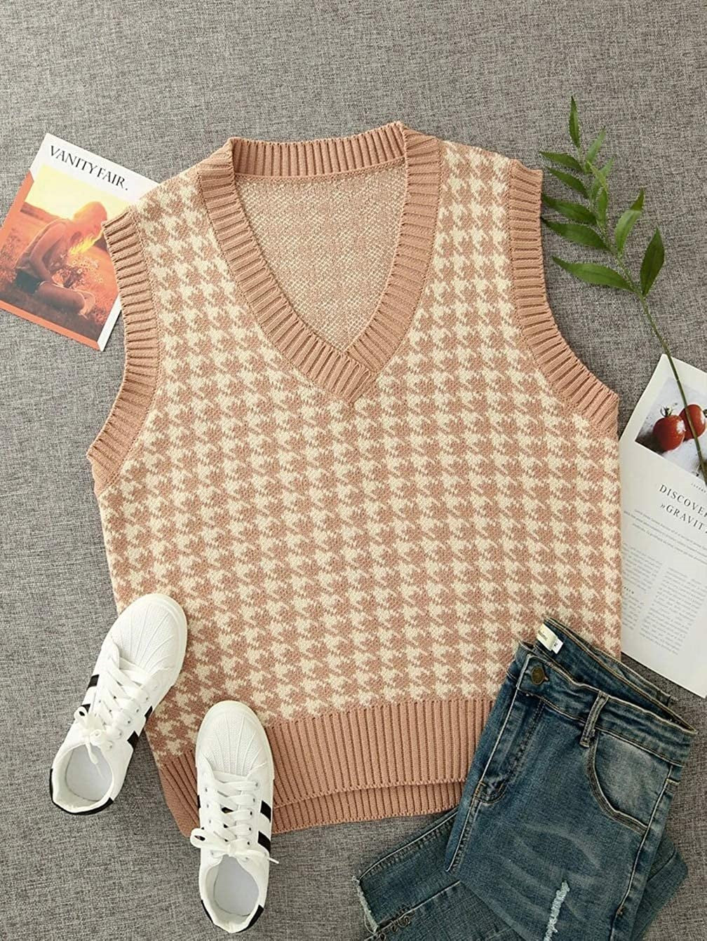 Women's Sleeveless Knit Vest with Modern Houndstooth Pattern