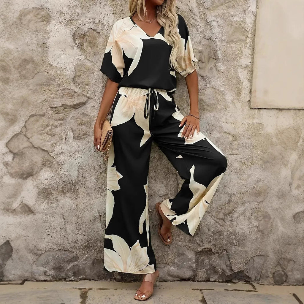 Women's Airy Two-Piece Set with Floral Design and Wide Cut