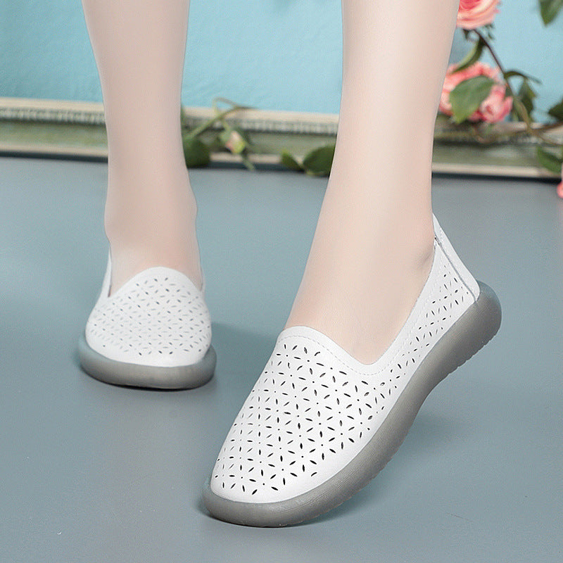 Women's Breathable Moccasins with Fashionable Cut-Out Design and Comfortable Footbed