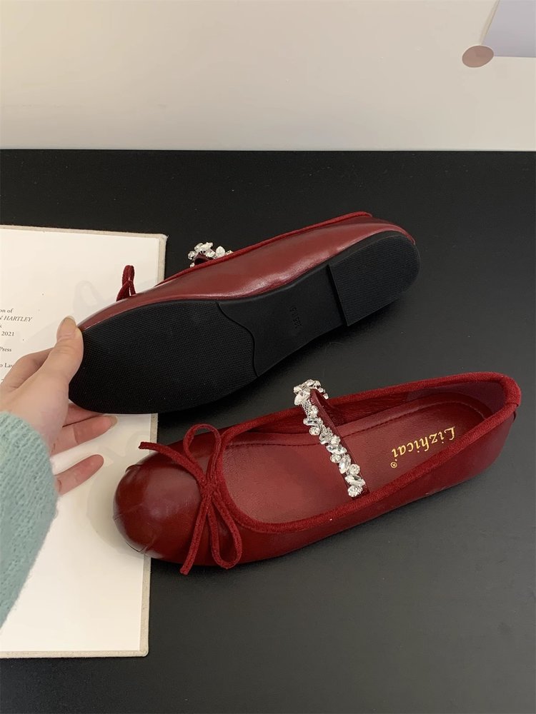 Women's Ballet Flats with Elegant Bow Accent and Quality Lining