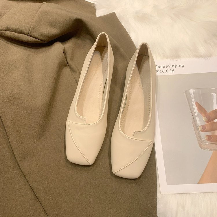 Women's Ballet Flats with Elegant Design and High-Quality Surface Texture