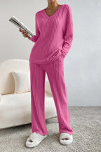 Women's Comfortable Knit Suit in Modern Ribbed Design