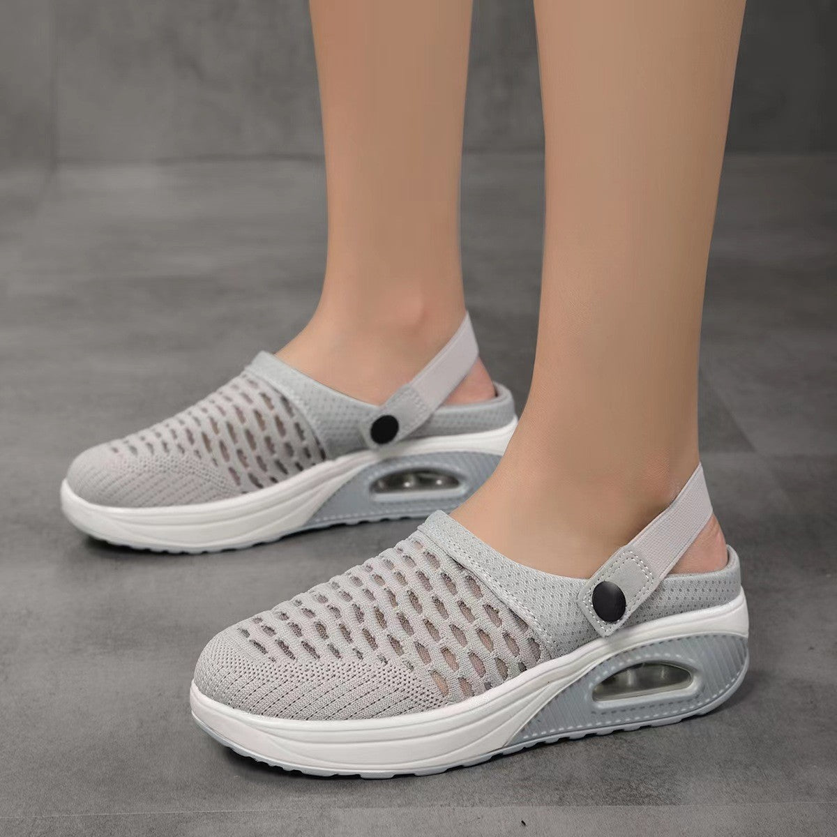 Women's Breathable Clogs with Comfortable Sole