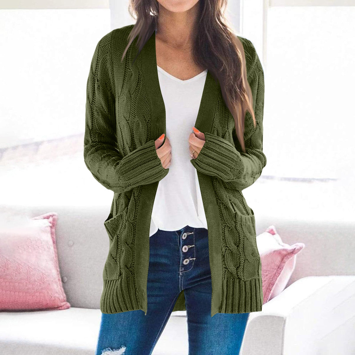 Women's Chunky Knit Cardigan with Modern Cable Patterns and Pockets