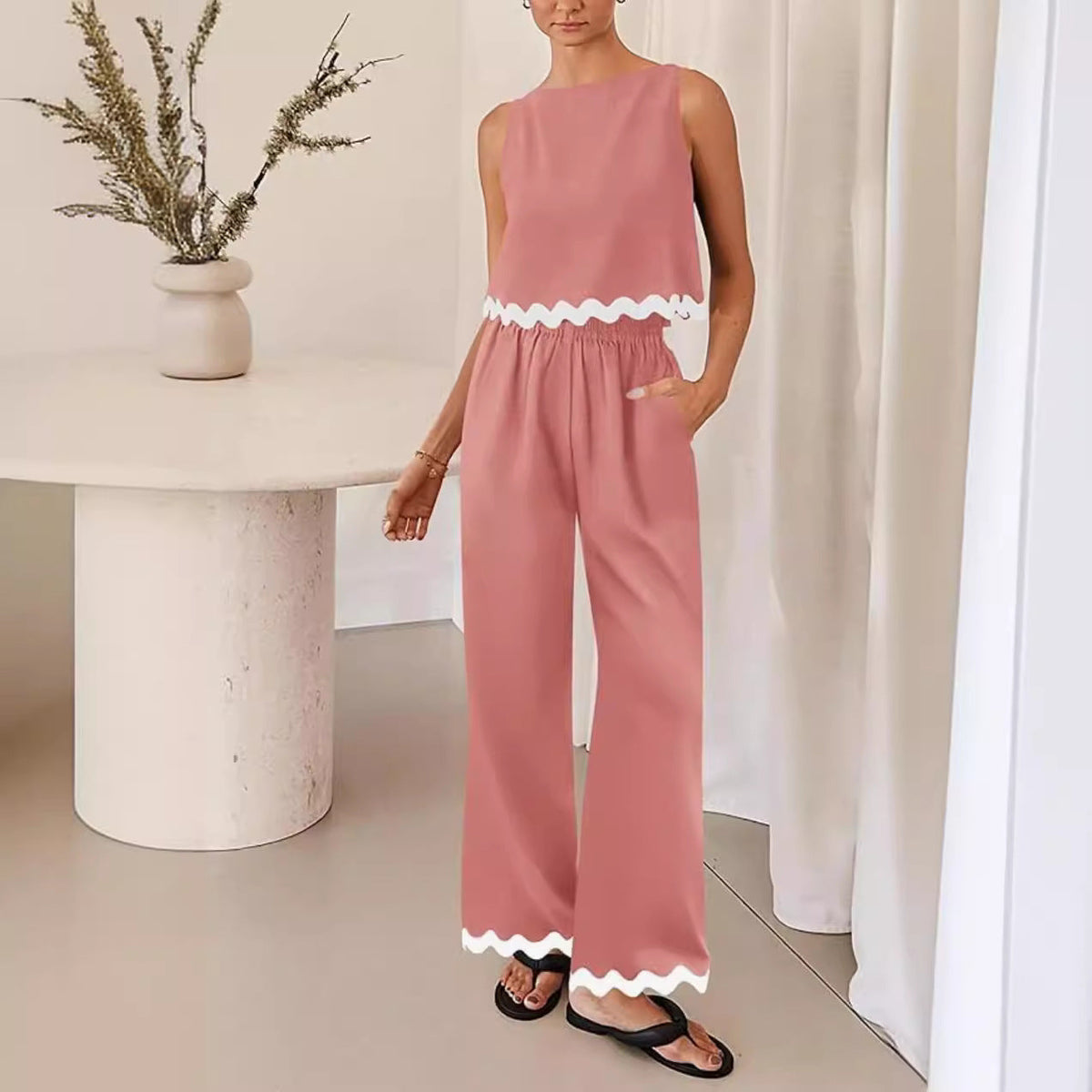 Women's Elegant Lounge Set with Wide Cut and Decorative Wave Edges