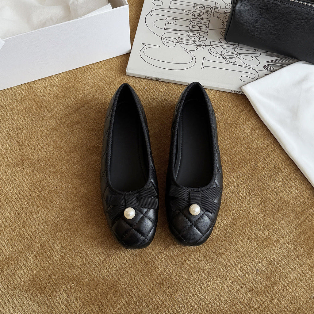 Women's Ballet Flats with Decorative Strap and Pearl Appliqué