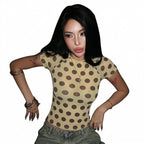 Women's Fitted Short-Sleeve Shirt with Modern Polka Dot Design