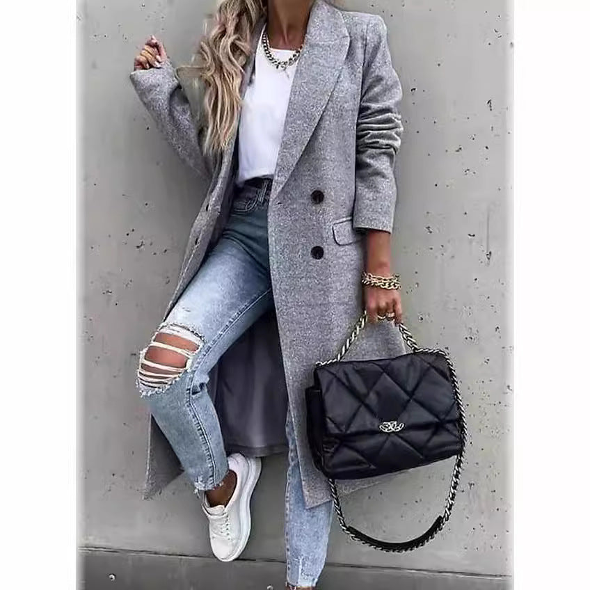 Elegant Floral Coat with Soft Fabric and Fashionable Design