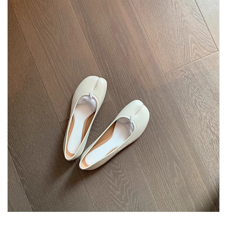 Women's Ballet Flats with Elegant Cut and Extra Comfort