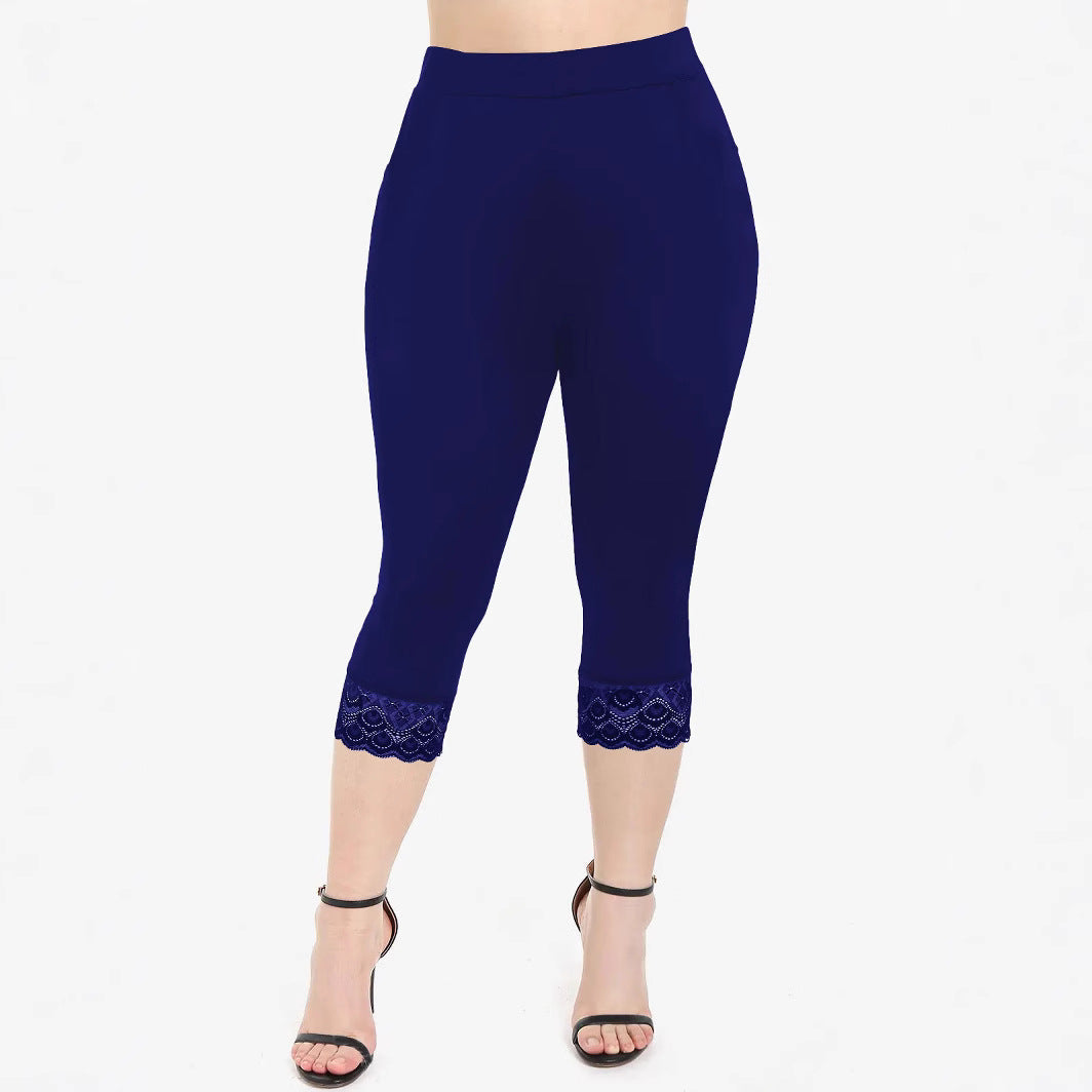 Women's Form-Fitting 3/4 Leggings with Elegant Lace Trim