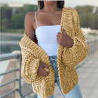 Women's Chunky Knit Cardigan with Casual Cut and Deep Pockets
