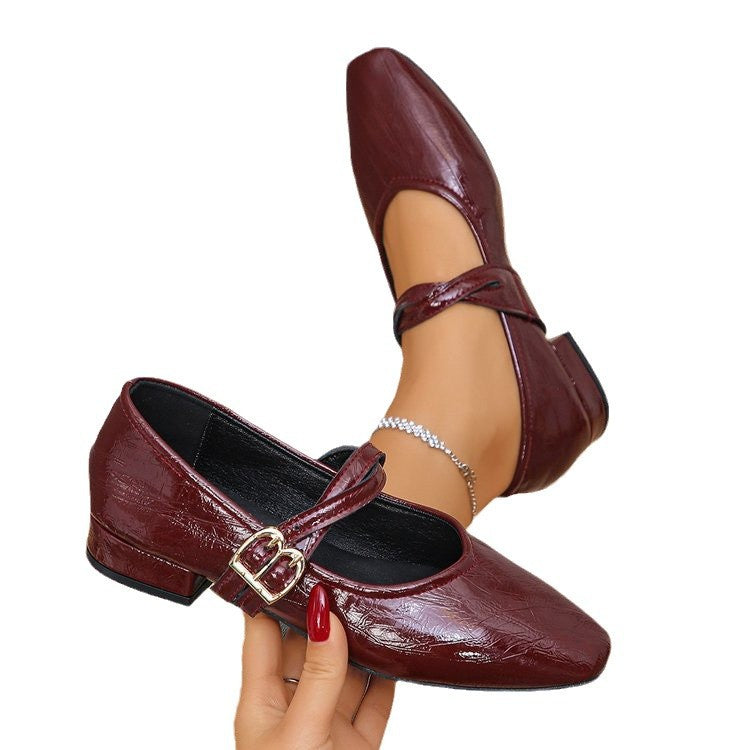 Women's Ballet Flats with Decorative Buckle and Elegant Upper