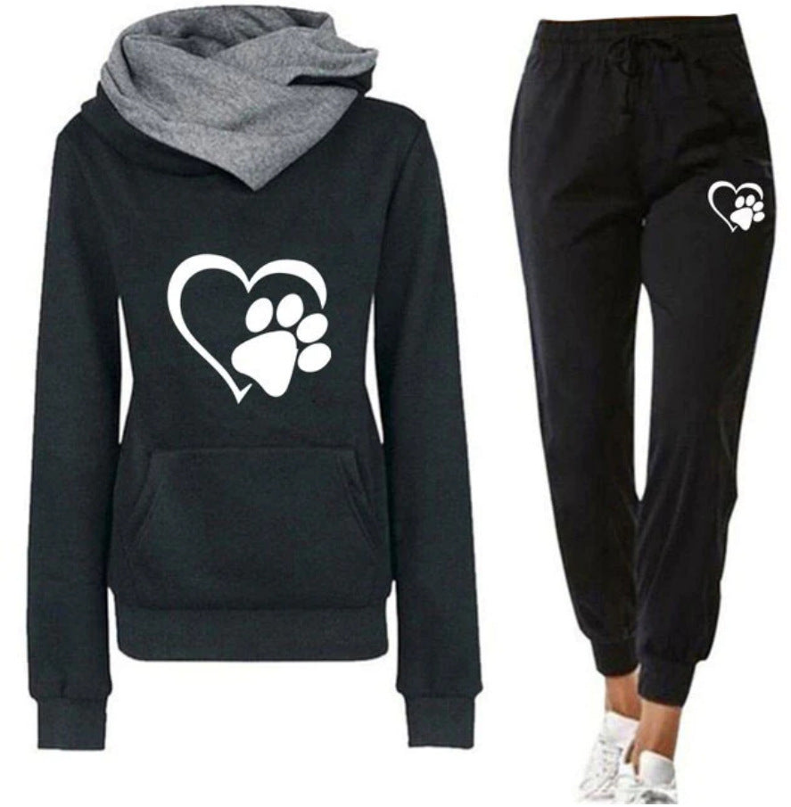 Women's Leisure Jogging Suit with Innovative Hood Design and Pockets