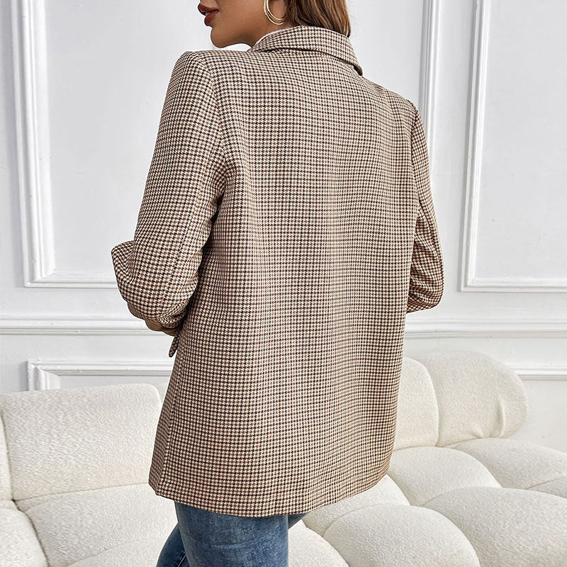 Women's Classic Plaid Blazer with Subtle Cut