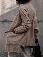 Women's Cozy Knit Cardigan with Relaxed Silhouette and Pockets