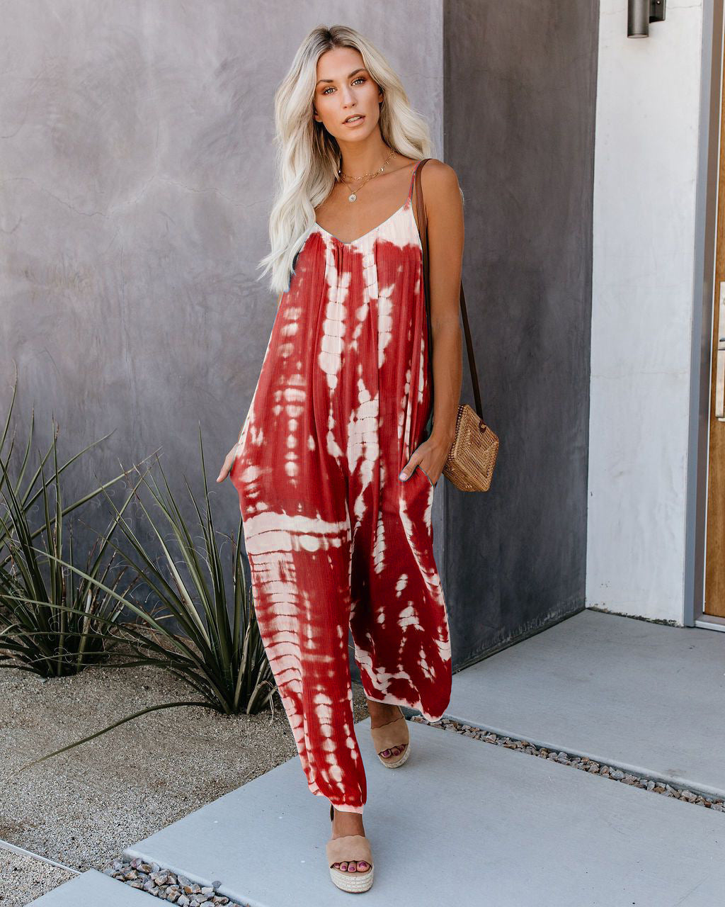 Elegant Wide-Leg Jumpsuit with Spaghetti Straps