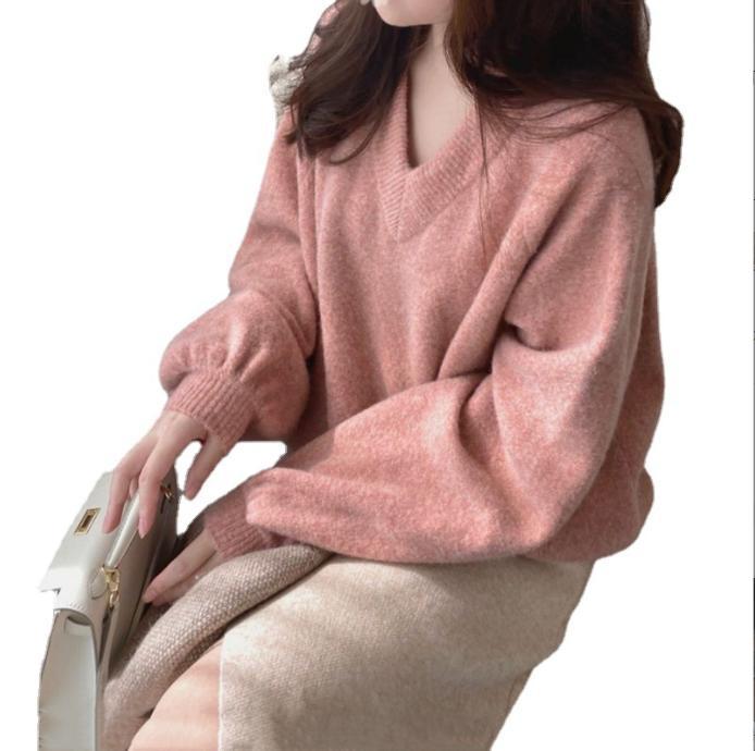Women's Chunky Knit Sweater with Deep V-Neck and Voluminous Sleeves