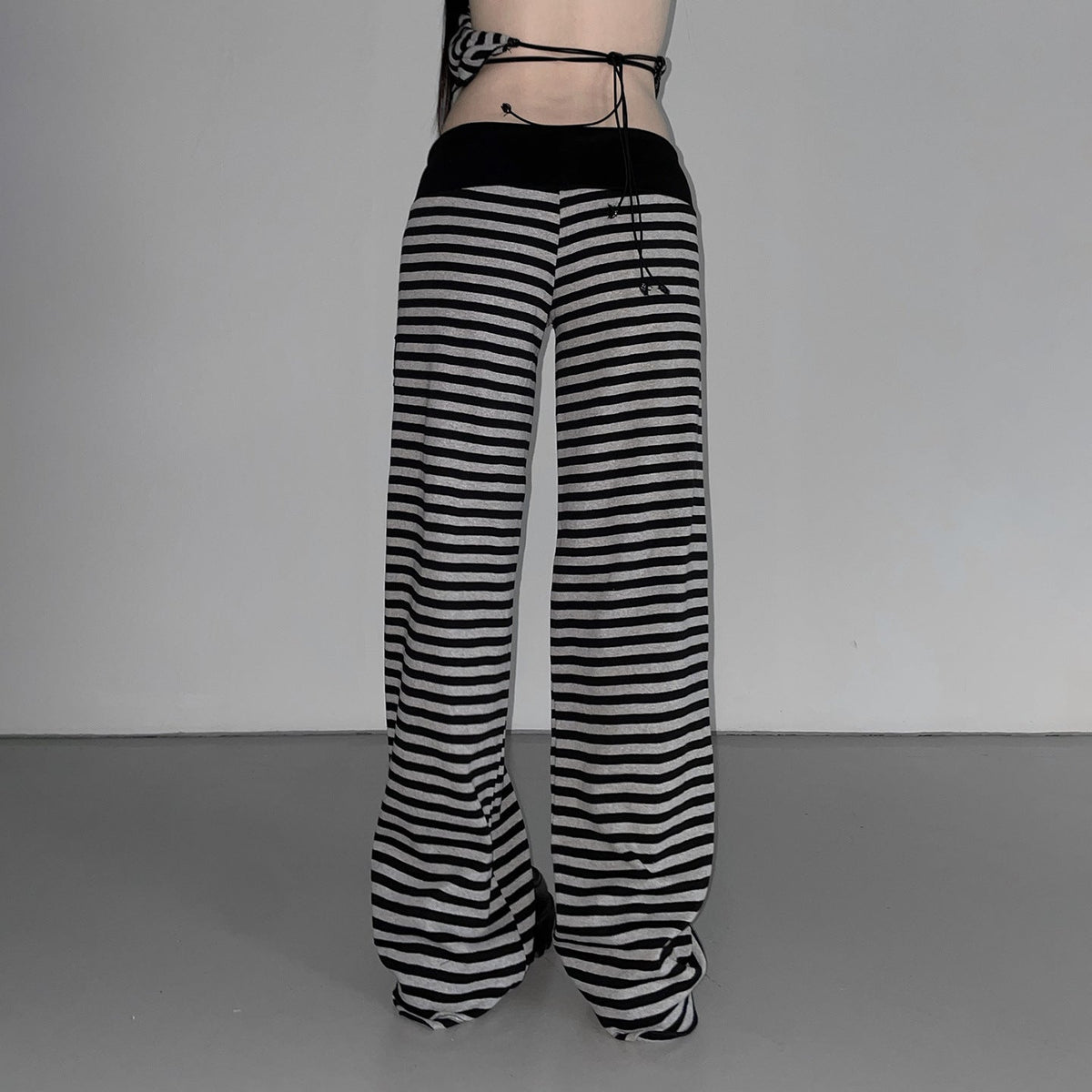 Women's Casual Pants with Striped Pattern and Practical Side Pockets