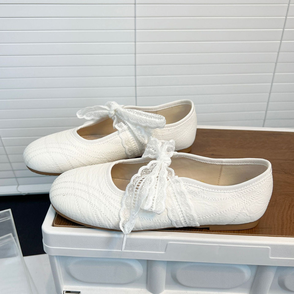 Women's Ballet Flats with Elegant Lace Inlay and Comfortable Footbed