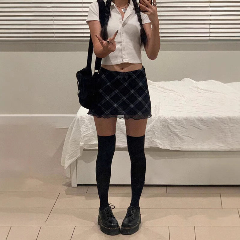 Women's Mini Skirt with Plaid Pattern and Ruffle Hem