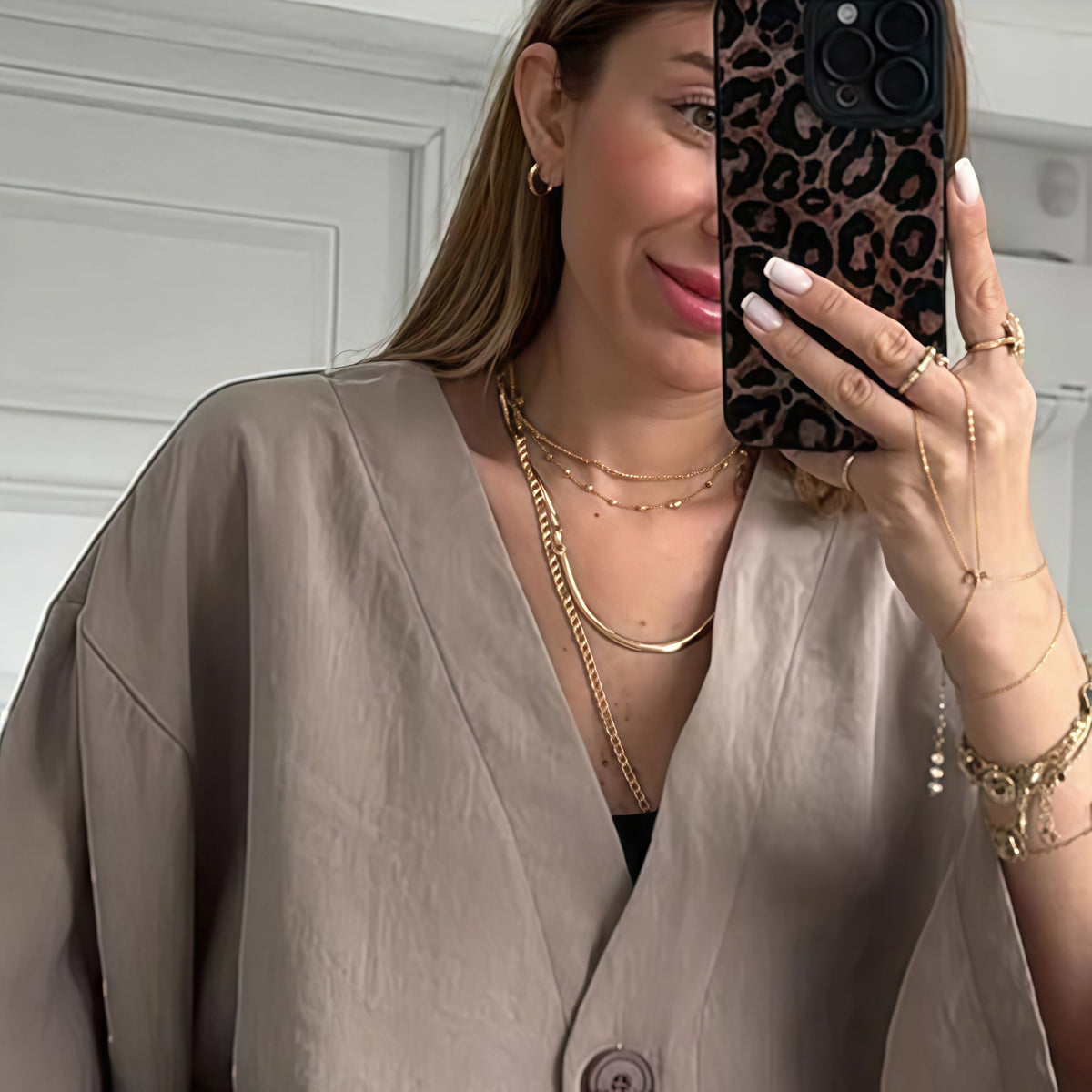 Elegant Kimono Jacket with Wide Sleeves and Loose Fit
