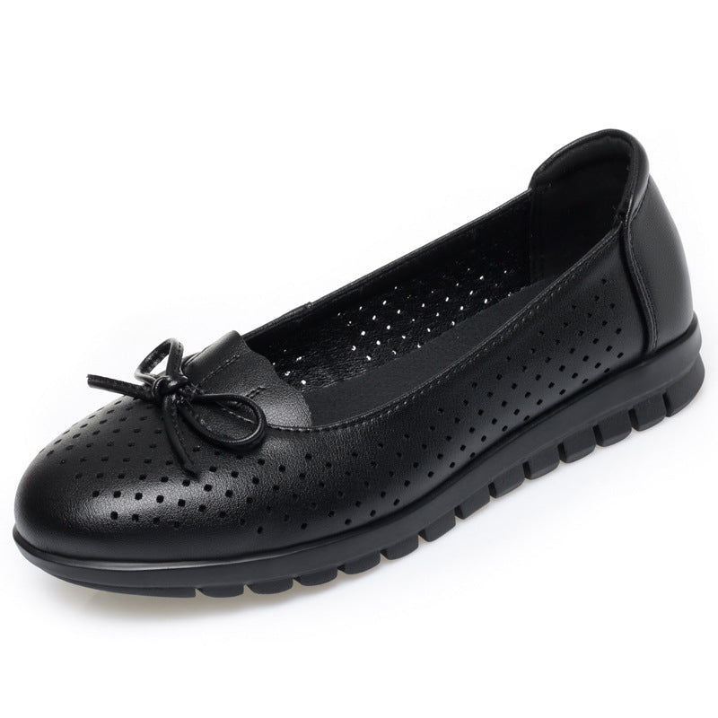 Women's Breathable Moccasins with Decorative Hole Design and Comfortable Sole