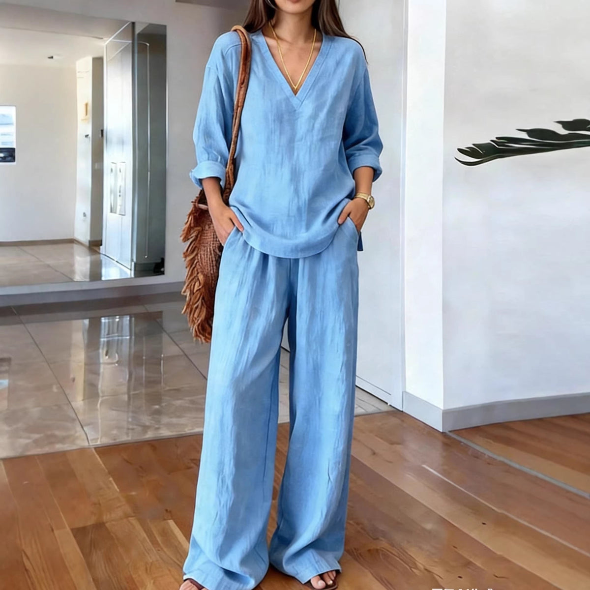 Comfortable Women's Pants with Relaxed Fit and Pockets