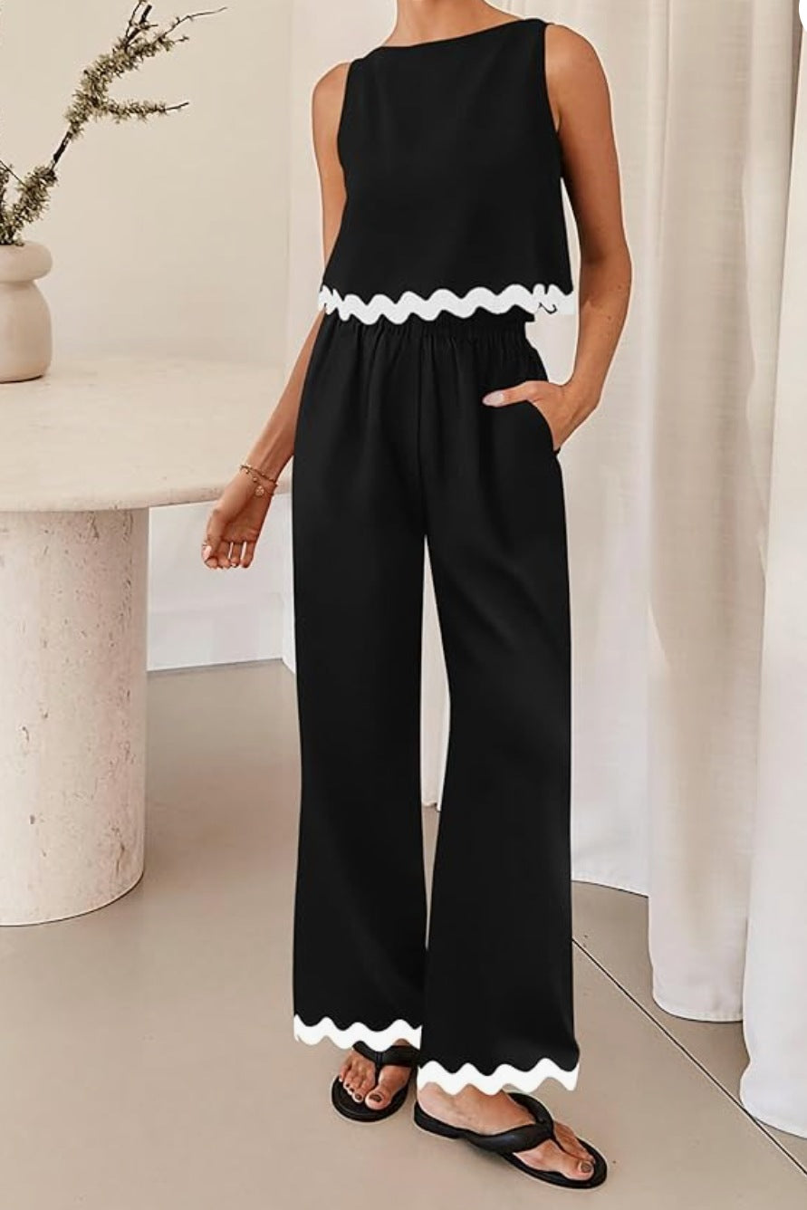 Women's Elegant Lounge Set with Wide Cut and Decorative Wave Edges