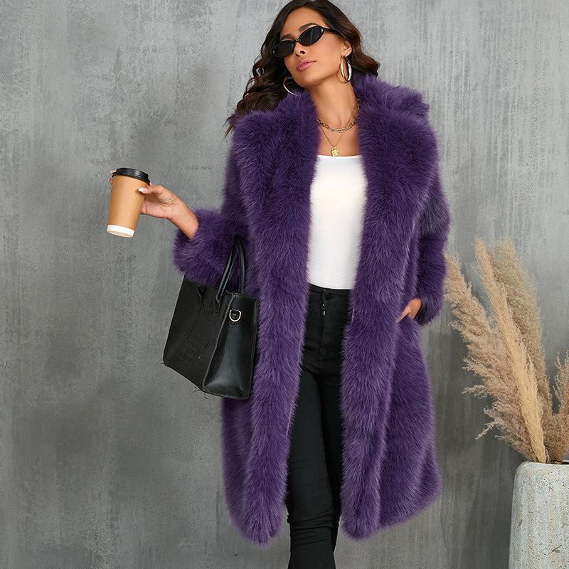 Women's Luxurious Faux Fur Coat with Elegant Cut