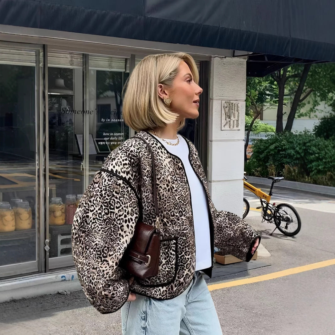 Women's Attractive Jacket in Trendy Leopard Print
