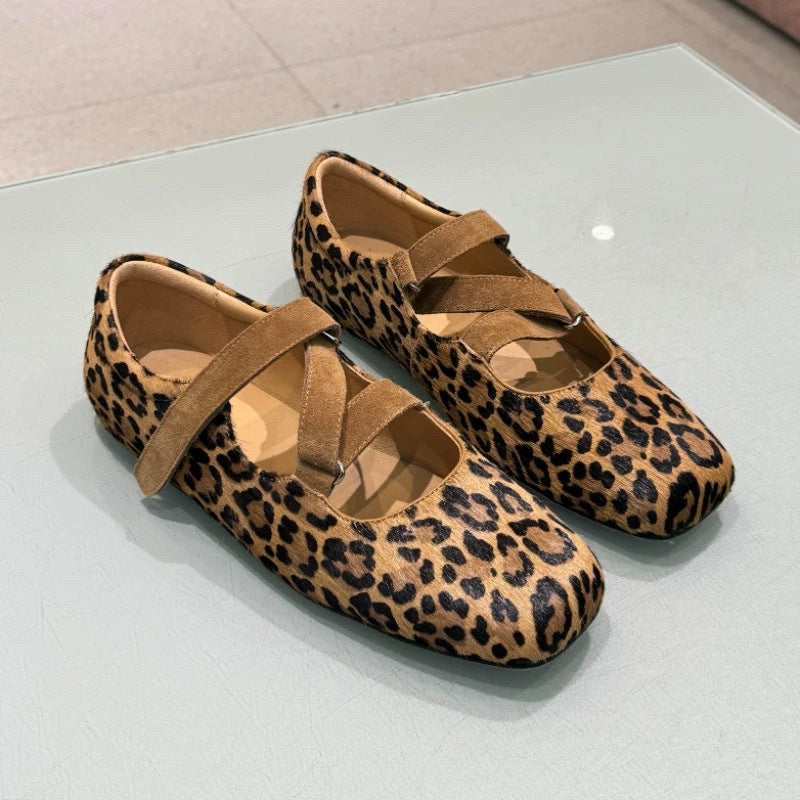 Women's Leopard Print Ballet Flats with Elegant Strap