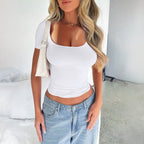 Women's Form-Fitting Short-Sleeve Shirt with Round Neckline
