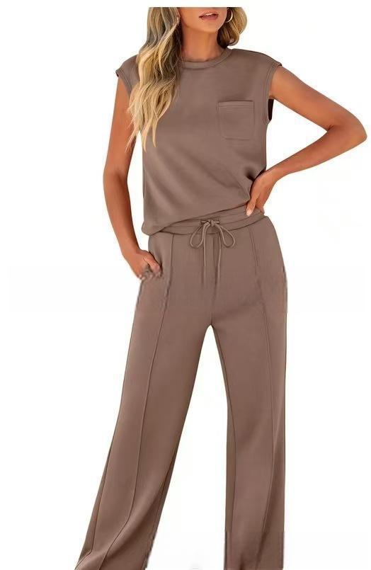 Women's Comfortable Lounge Set with Wide Cut and Fashionable Details