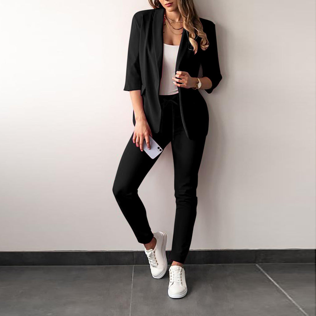 Women's Elegant and Modern Suit Set with Tailored Blazer and Slim Pants
