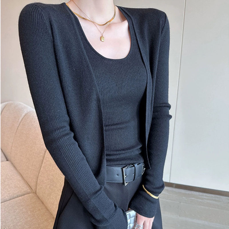 Elegant and Comfortable Minimalist Cardigan