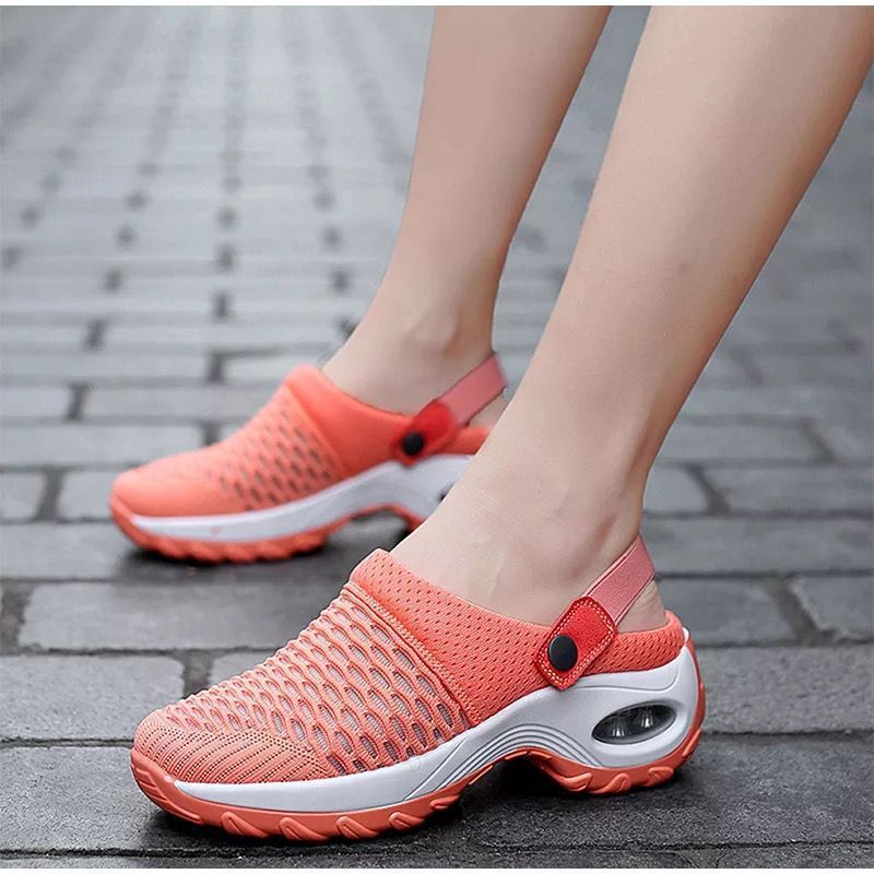 Women's Breathable Clogs with Flexible Sole
