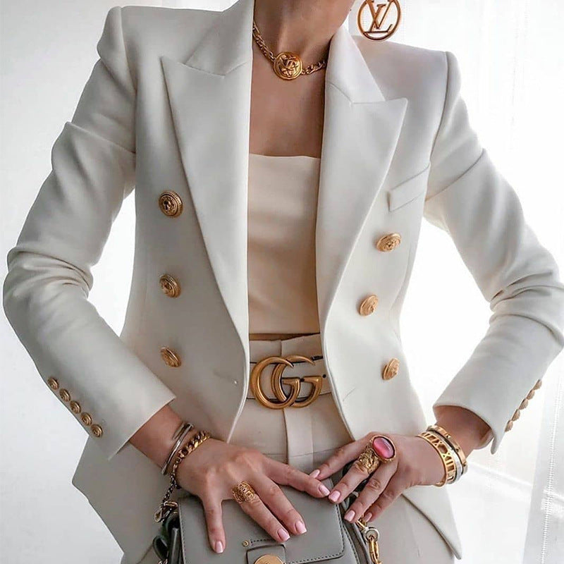 Elegant Tailored Blazer with Gold Buttons