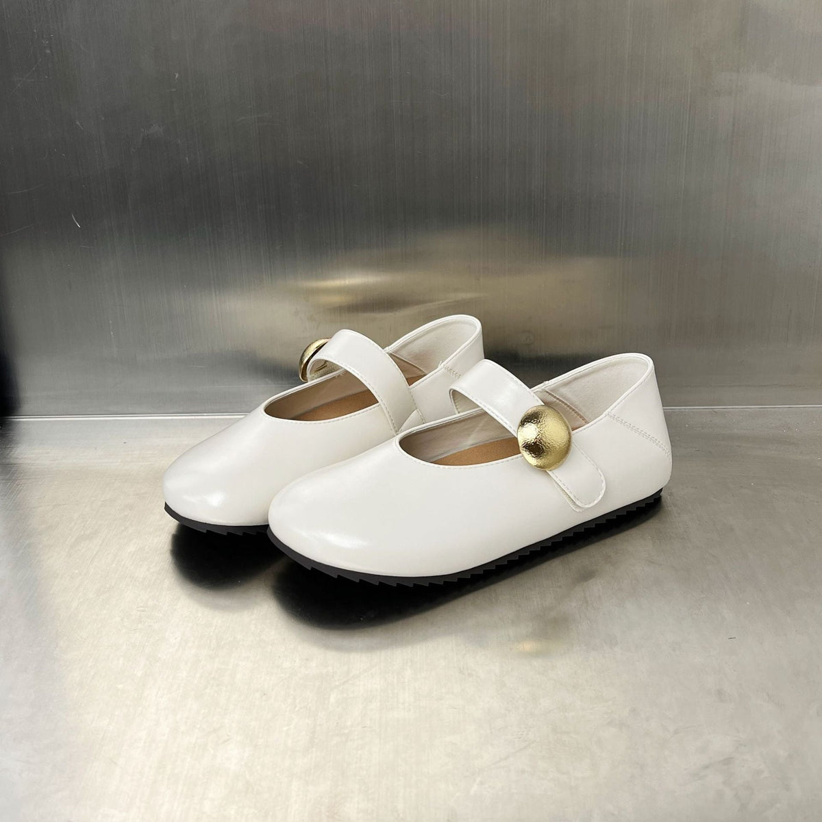 Women's Ballet Flats with Elegant Strap and Gold Buckle