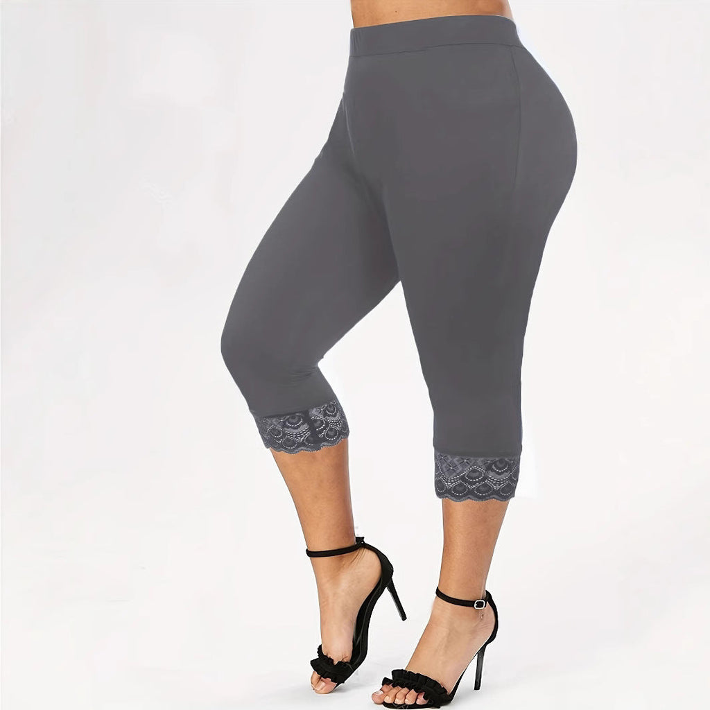 Women's Form-Fitting 3/4 Leggings with Elegant Lace Trim