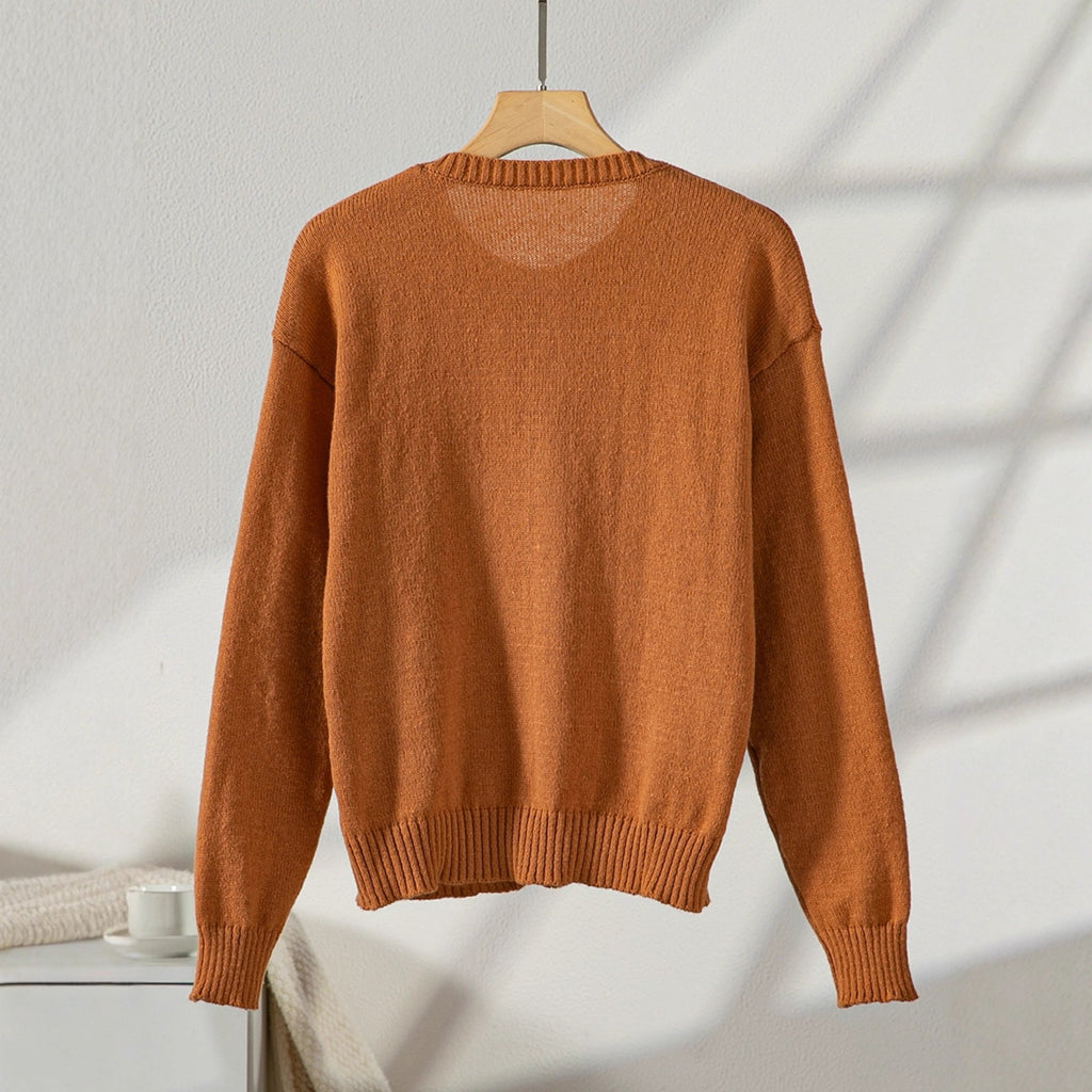 Women's Elegant Cardigan with Button Details and Practical Pockets