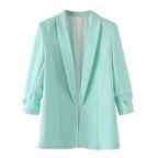 Women's Elegant Blazer with Modern Cut and Pockets