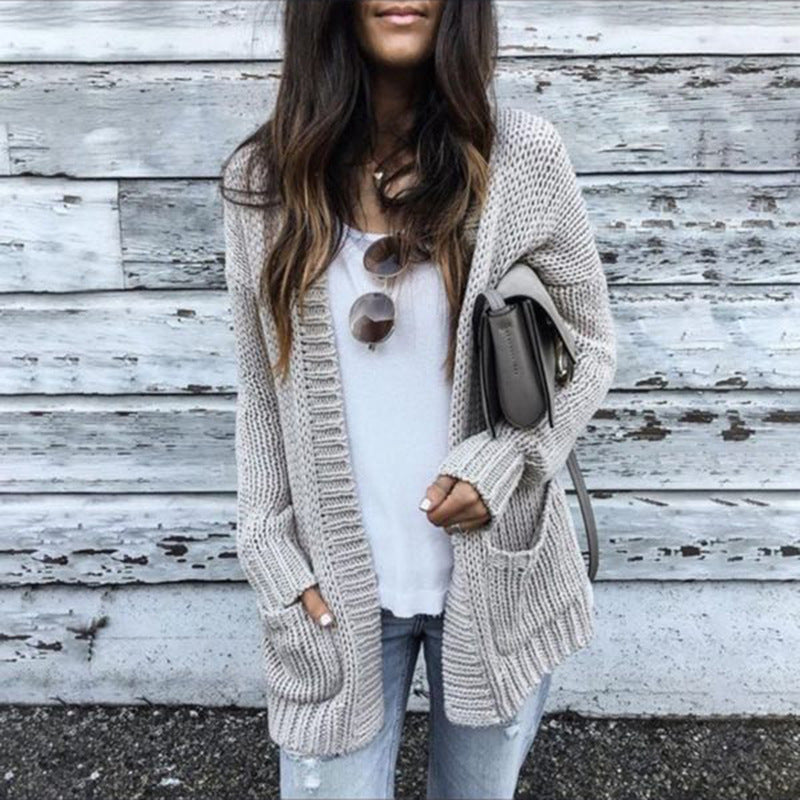 Women's Chunky Knit Cardigan with Casual Fit and Pockets