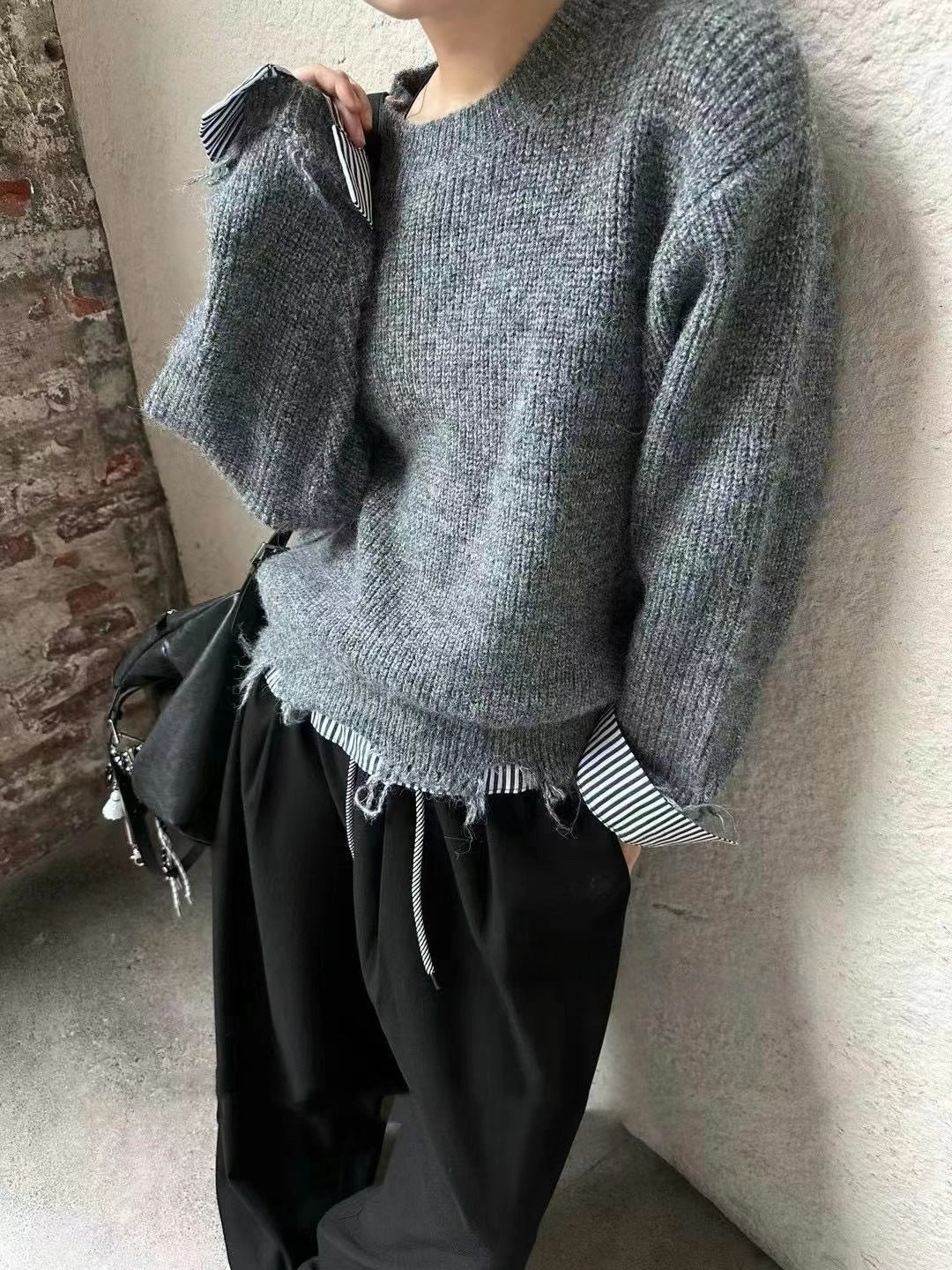 Women's Chunky Knit Sweater with Contrast Cuffs and Casual Fit