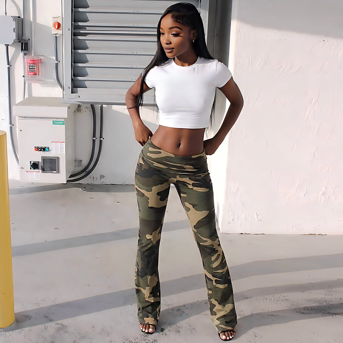 Women's Camouflage Pants with Elastic Waist and Fitted Cut