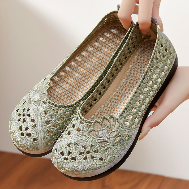 Women's Floral Embroidered Ballet Flats with Non-Slip Sole