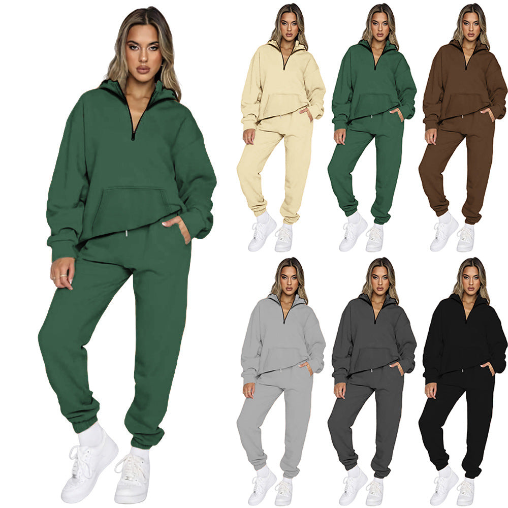 Women's Cozy Two-Piece Sweatsuit with Half-Zip and Practical Pockets