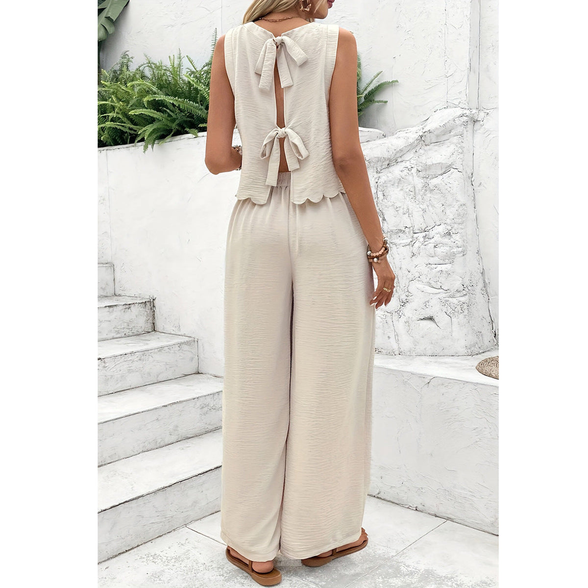 Women's Casual Jumpsuit with Elegant Back Cutout and Wide Leg