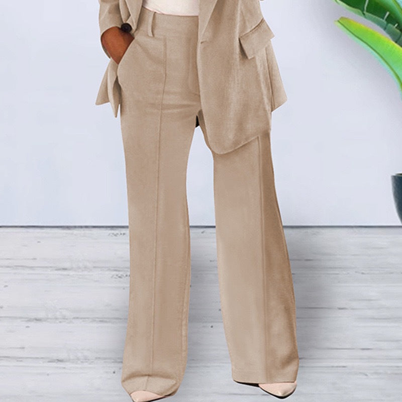 Women's Office-Ready Pantsuit Set with Wide Trousers and Tailored Blazer