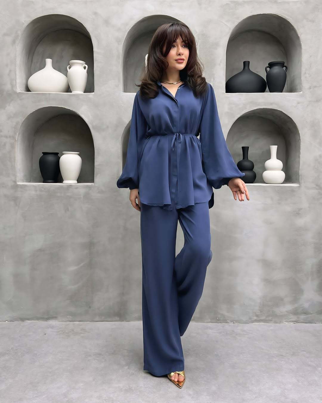Women's Elegant Set with Long Blouse and Wide Pants