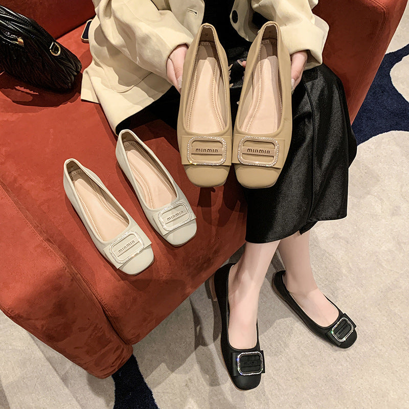 Women's Ballet Flats with Elegant Strap and Comfortable Footbed